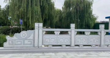 潍坊 芝麻灰桥栏杆、河道栏杆安装效果