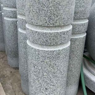 潍坊 芝麻白花岗岩挡车柱、隔离柱多少钱