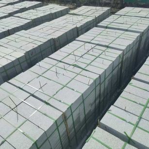 潍坊 芝麻白1.8公分火烧300*600地铺，清仓大甩卖