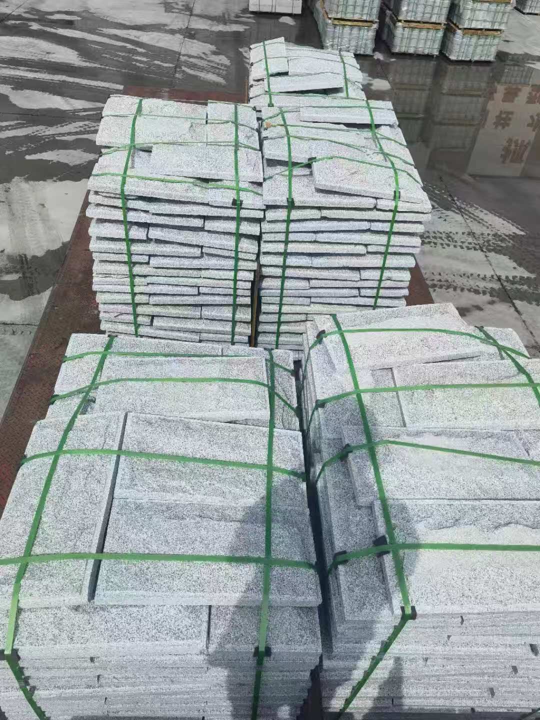 潍坊 芝麻白蘑菇石装车出货