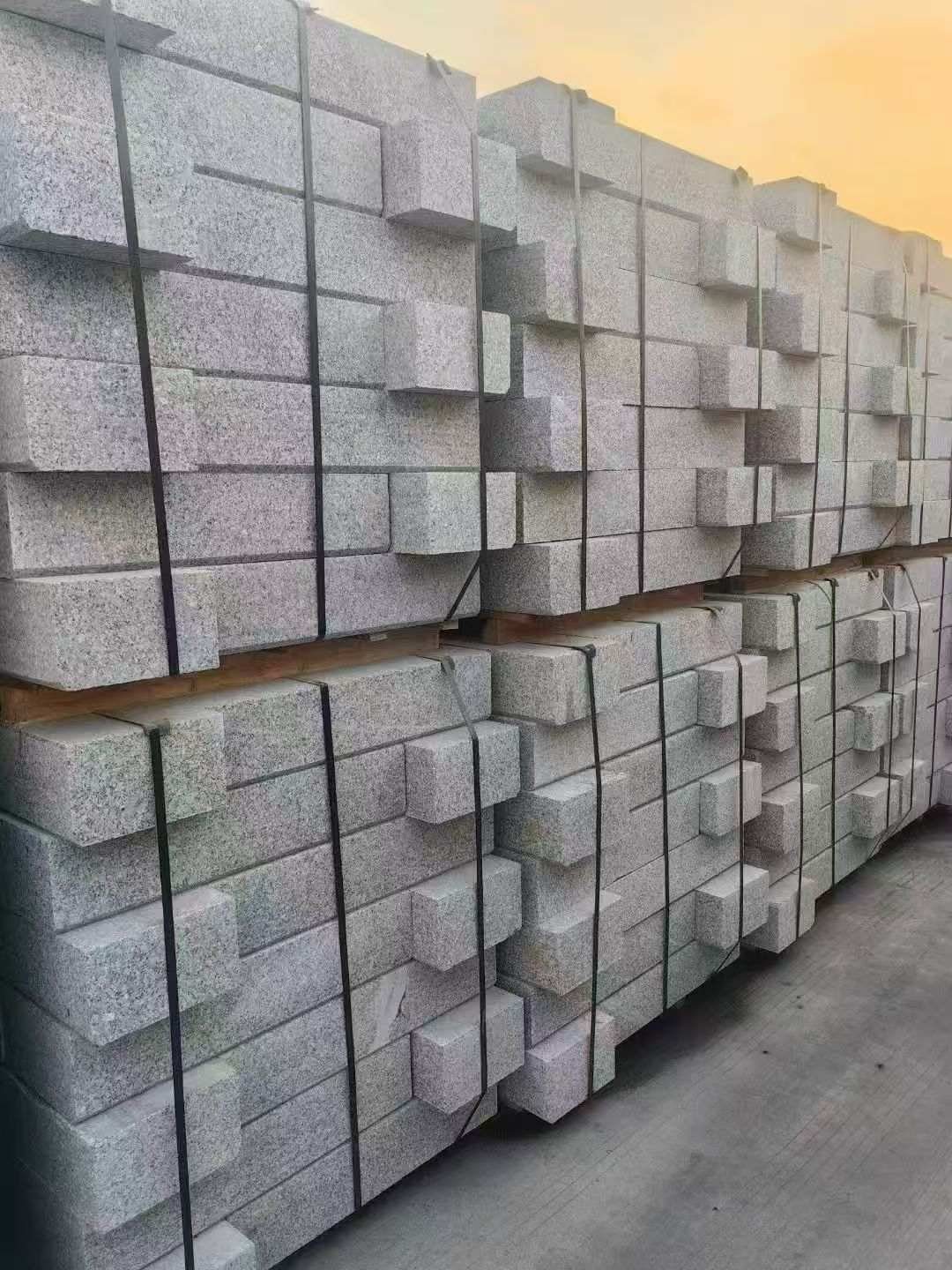 潍坊 芝麻白路沿石