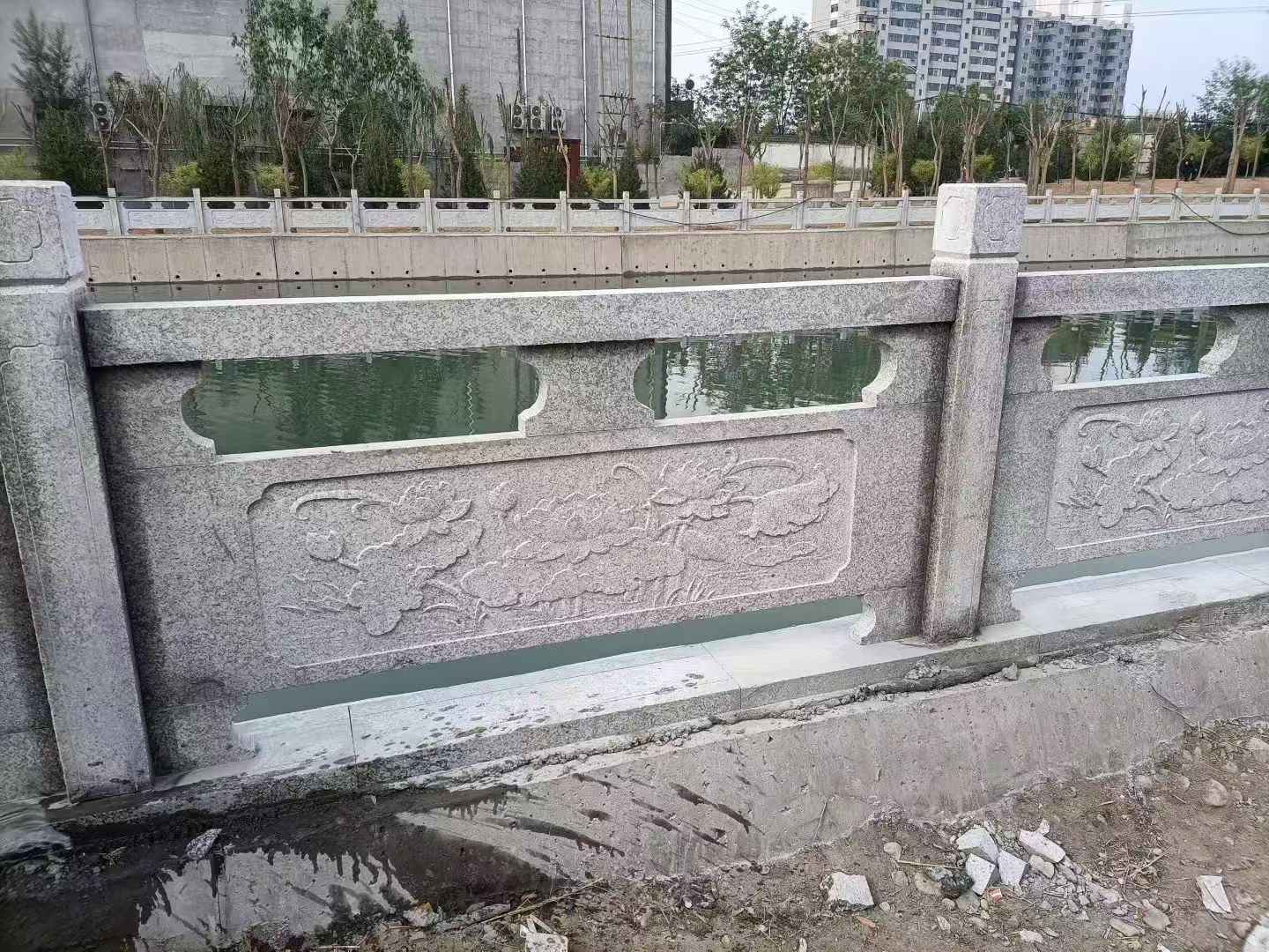 潍坊 芙蓉白大花桥梁、河道，石材栏杆、围栏、护栏