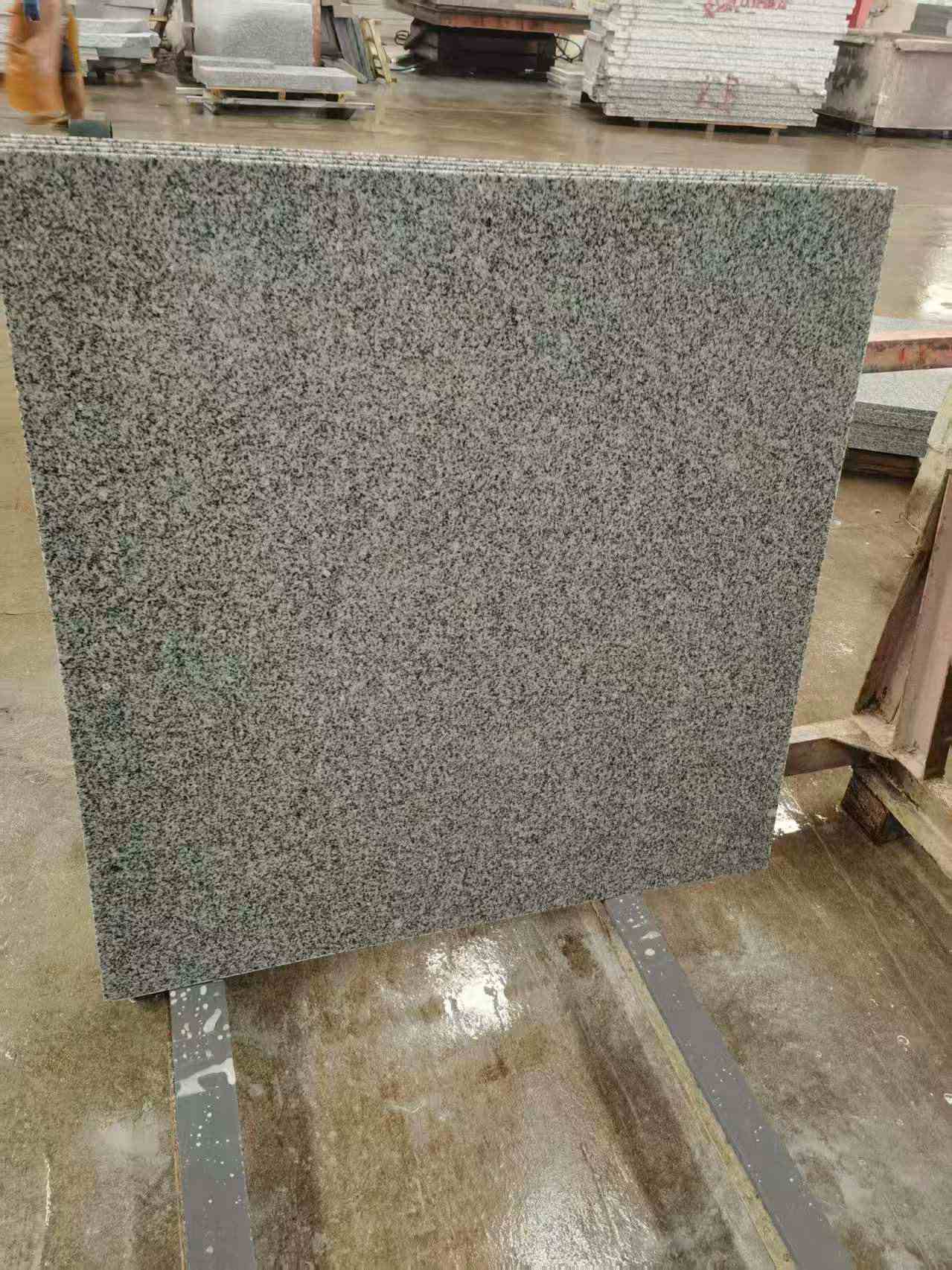 潍坊 芝麻白光面900*900，高地铁标准