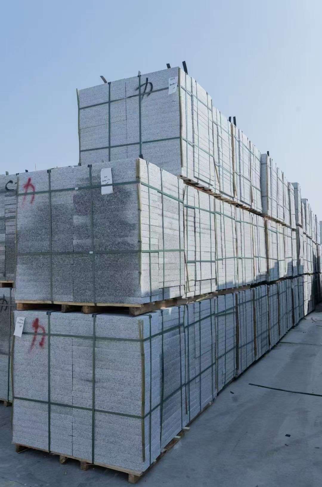 潍坊 芙蓉白、大花白、小白花荔枝面成品地铺石