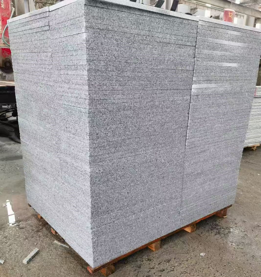 潍坊 火烧面地铺石，街道广场园林市政工程板，1.8~5.0厚均有现货