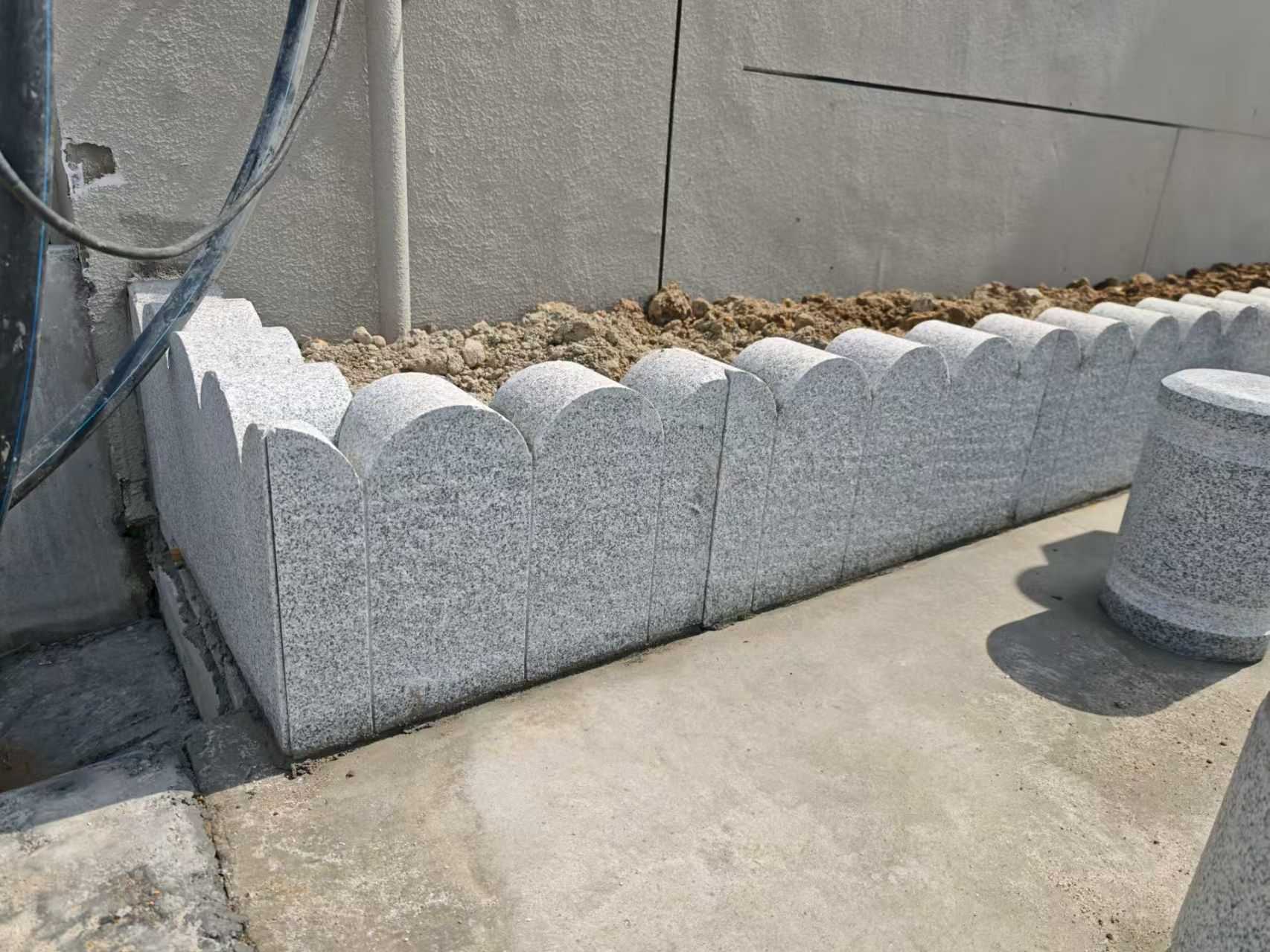 潍坊 芝麻白花岗岩花边石铺装效果图